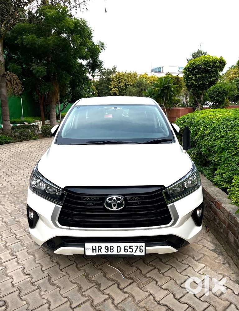 Toyota Innova Crysta 2022 Diesel 80000 Km Driven