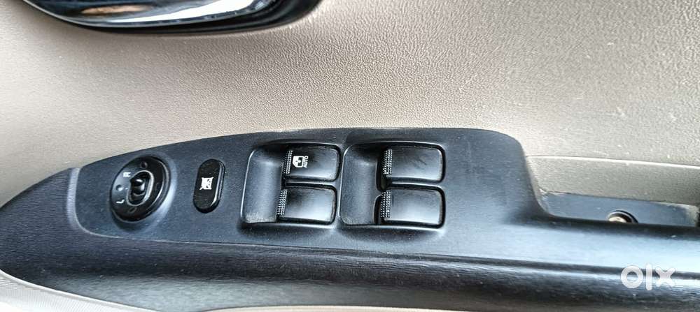 Hyundai I10 Sportz At, 2013, Petrol