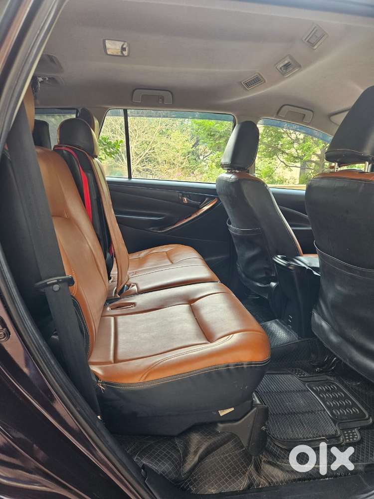 Toyota Innova Crysta