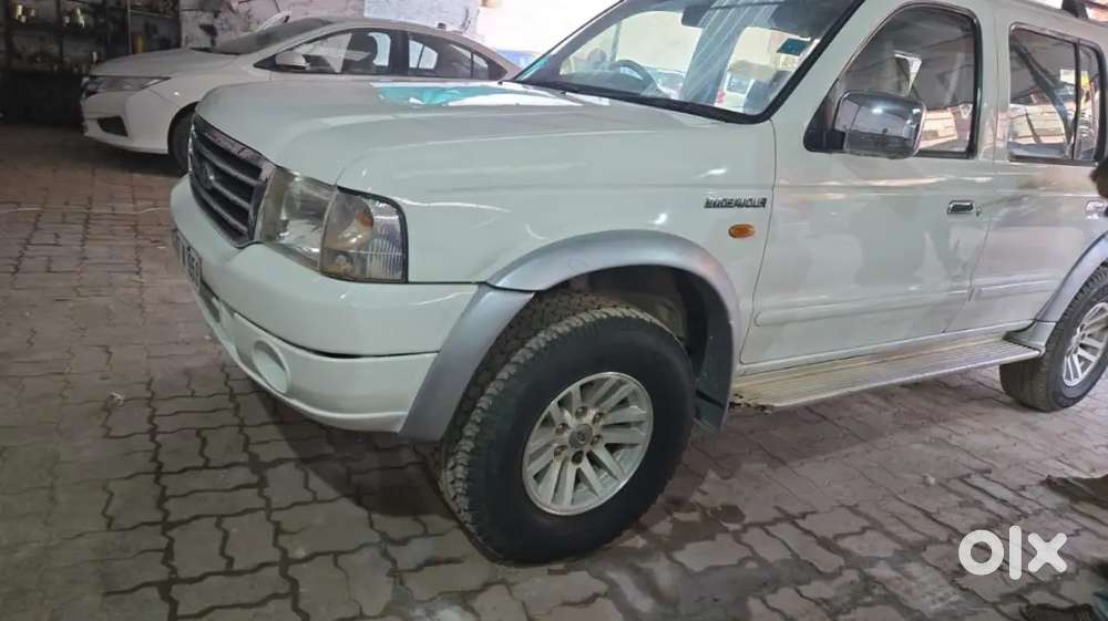 Ford Endeavour 2007