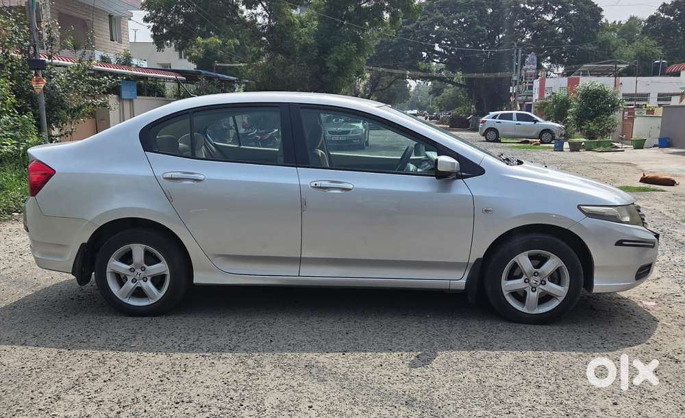 Honda City 2011-2013 V At Exclusive, 2013, Petrol