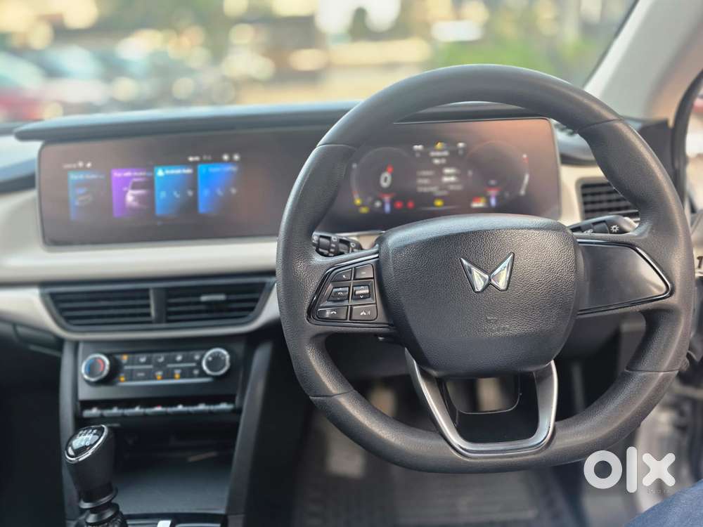 Mahindra Xuv700, 2022, Diesel