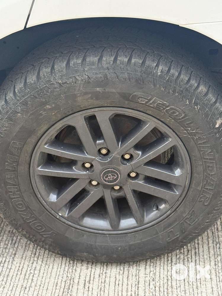 Toyota Fortuner Diesel 2012