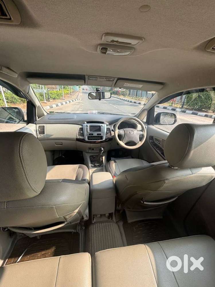 Toyota Innova 2012-2013 2.5 Vx (diesel) 7 Seater, 2013, Diesel