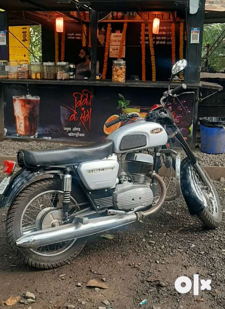 Old yezdi bike online for sale