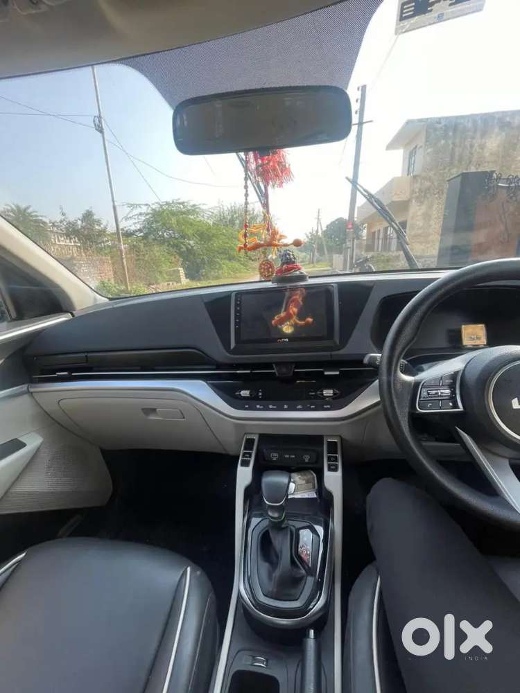 Kia Carens Automatic.. Perfect Condition With Both Keys