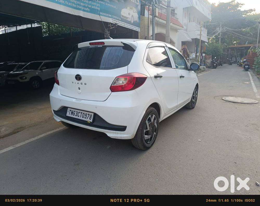 Tata Tiago 1.2 Revotron Xm Option, 2025, Petrol
