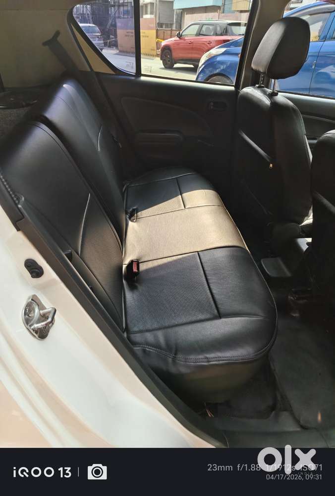 Maruti Suzuki Ritz Lxi, 2011, Petrol