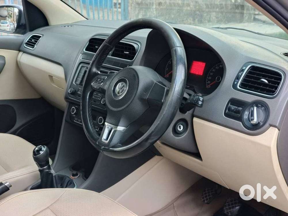 Volkswagen Vento 2010-2013 Petrol Highline, 2014, Petrol