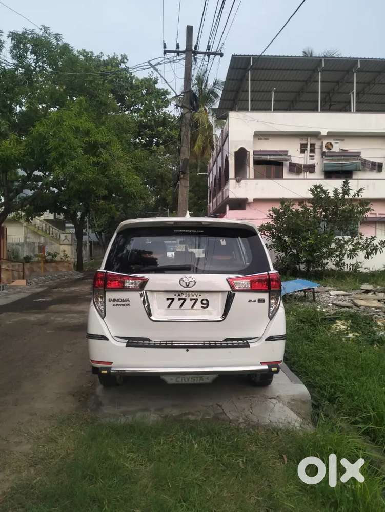 Toyota Innova Crysta 2022