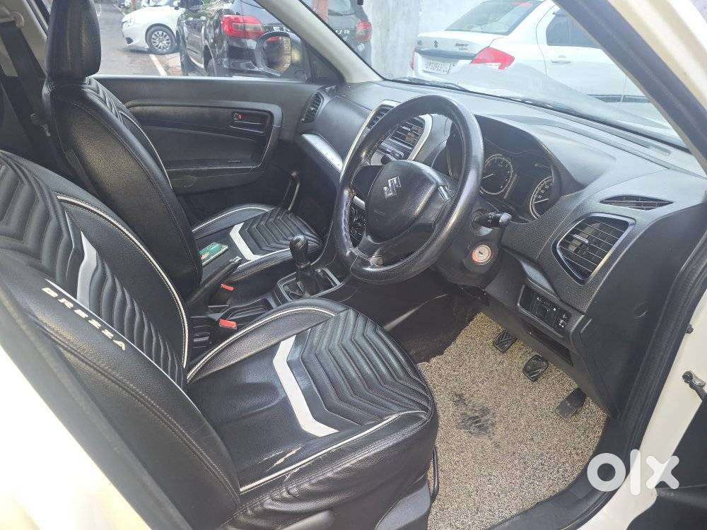 Maruti Suzuki Brezza Vxi At, 2020, Petrol