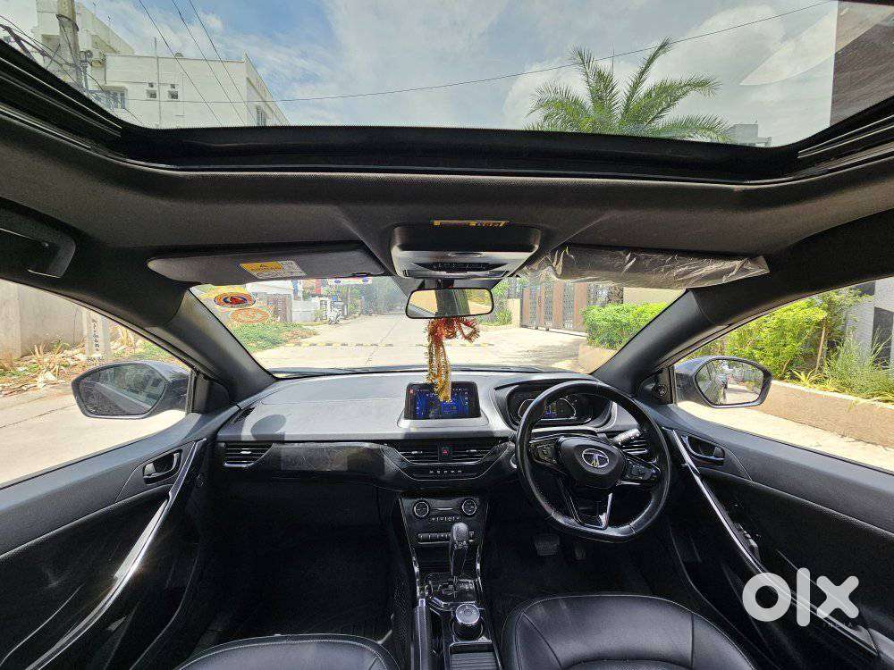 Tata Nexon 1.5 Revotorq Xza Plus Dual Tone Roof (o) Amt, 2022, Diese..