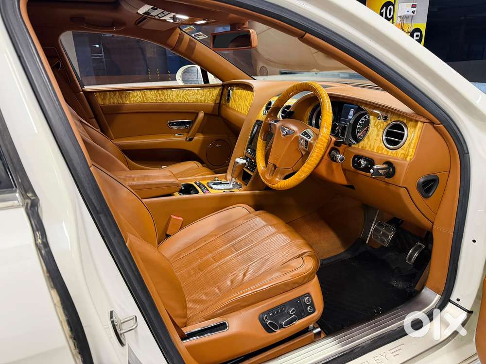Bentley Flying Spur V8 Petrol, 2016, Petrol