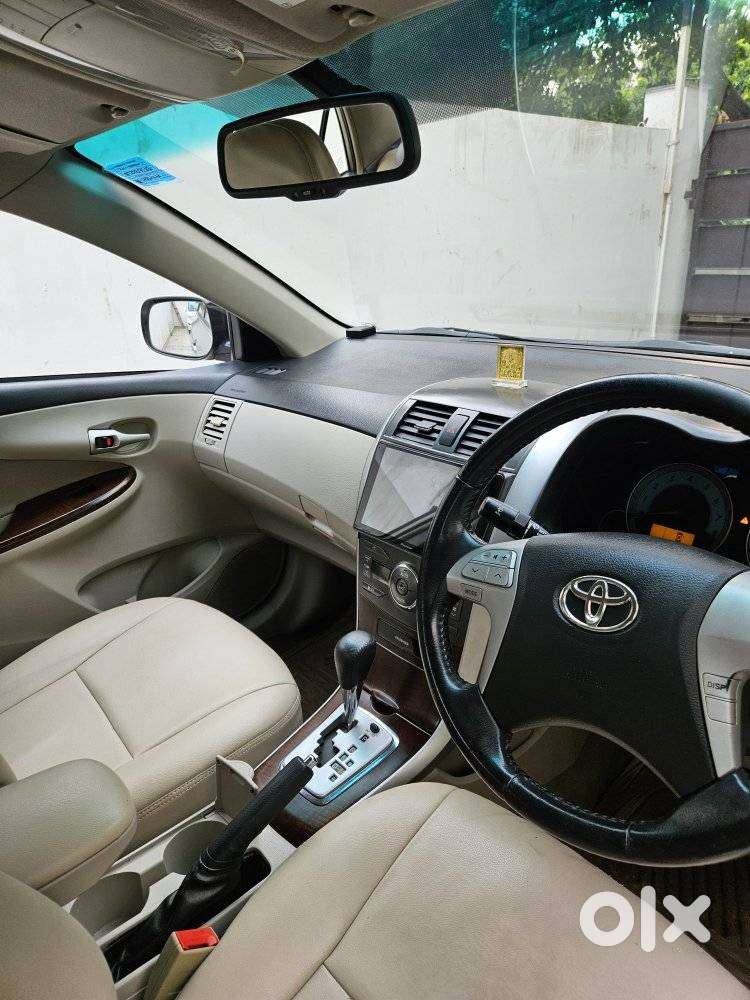 Toyota Corolla Altis [ ] 1.8 Vl At, 2013, Petrol