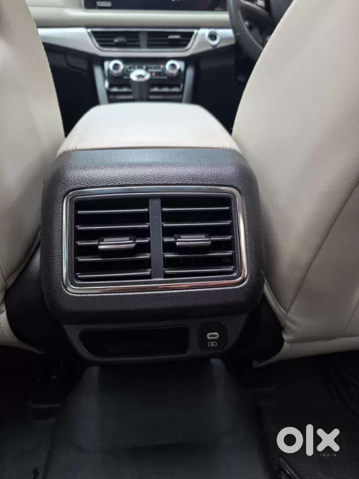 Mahindra Xuv700 2.2 Ax 7 Diesel Mt Luxury Pack Str, 2026, Diesel
