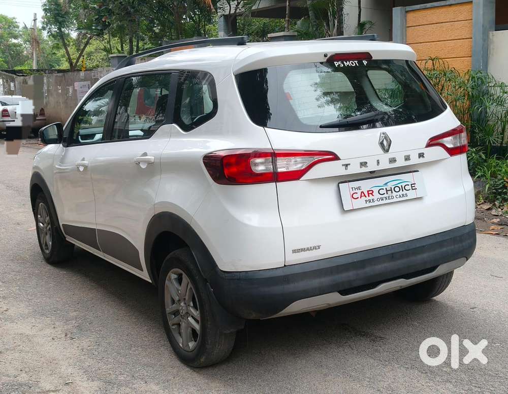 Renault Triber Rxz, 2022, Petrol