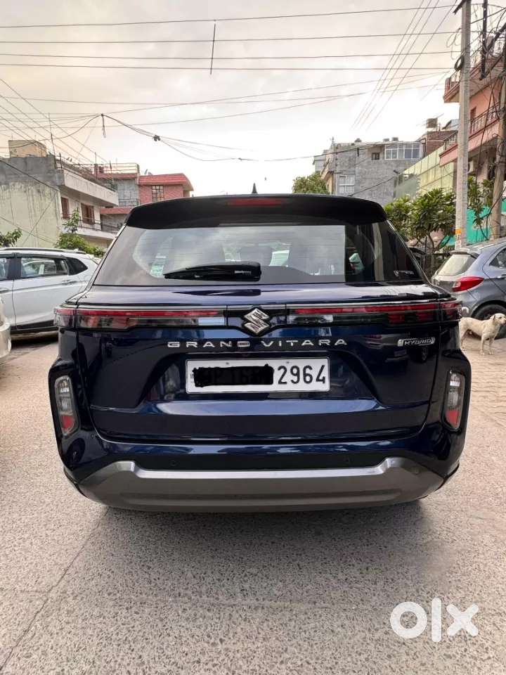 Maruti Suzuki Grand Vitara 1.5 Zeta Plus Intelligent Hybrid Ecvt, 20..