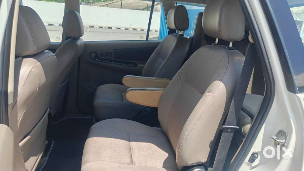 Toyota Innova 2.5 Gx 7 Seater Bs Iv, 2015, Diesel