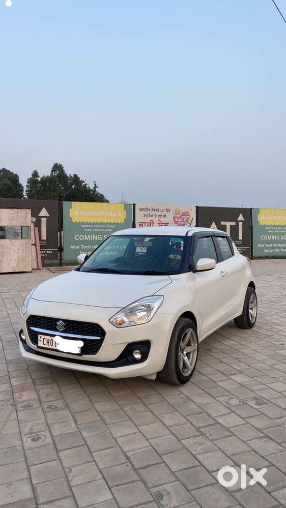 Maruti Suzuki Swift 1.3 Zxi, 2023, Petrol
