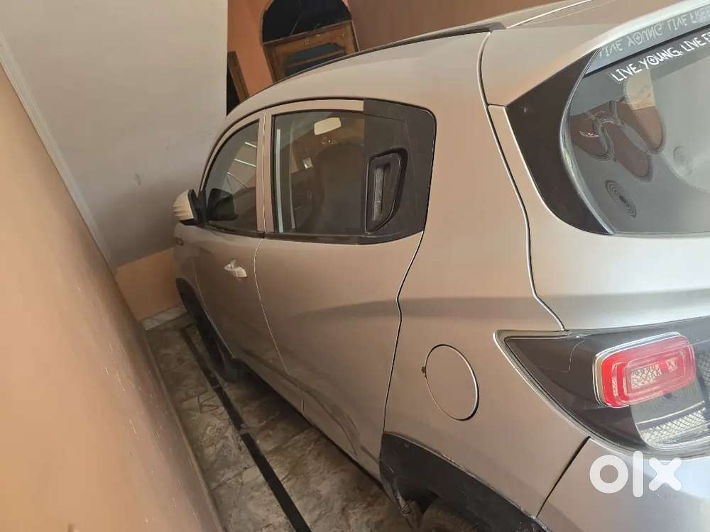 Mahindra Kuv100 Nxt 2017 Petrol 61700 Km Driven