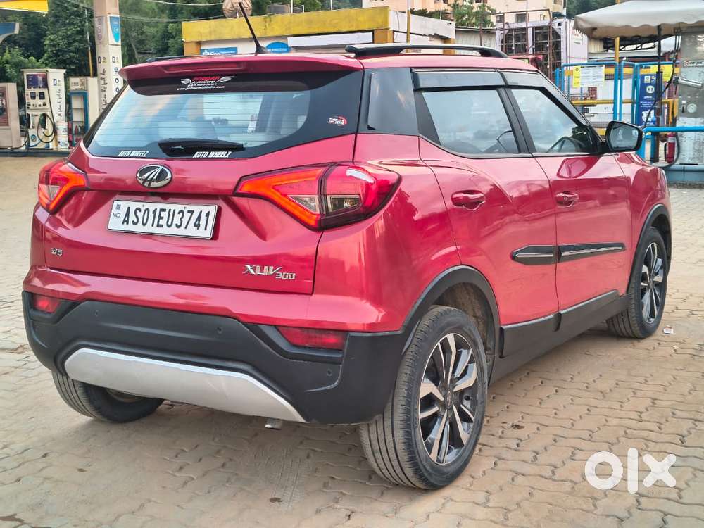 Mahindra Xuv300 W8 Option, 2021, Petrol