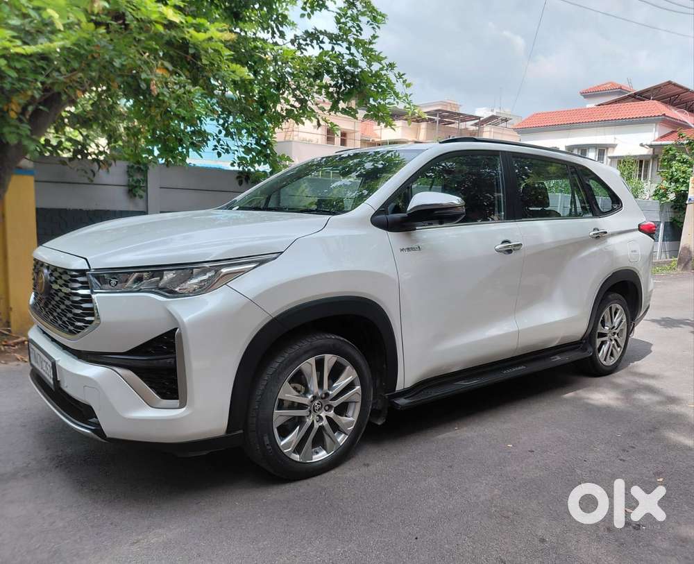 Toyota Innova Hycross 2.0 Zx (o) Hybrid 7 Str, 2024, Petrol