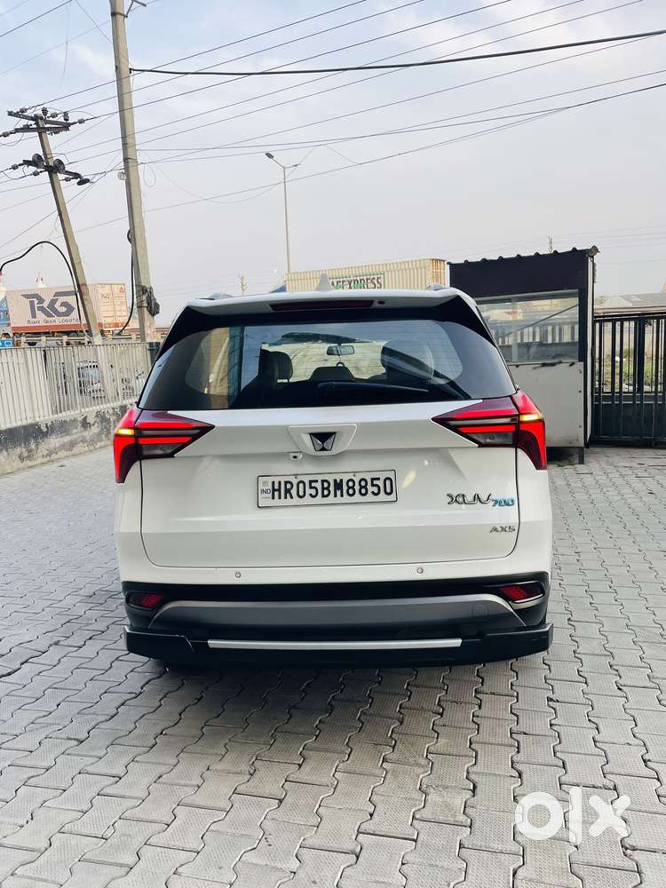 Mahindra Xuv700 2.0 Ax 5 Petrol At Str, 2024, Petrol