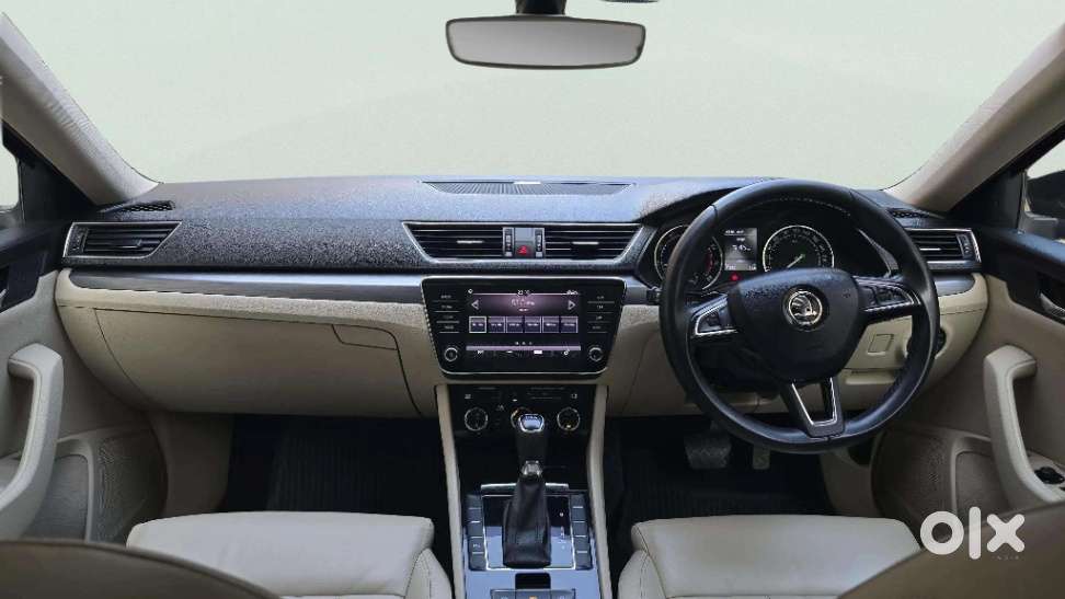 Skoda Superb Style 1.8 Tsi At, 2018, Petrol