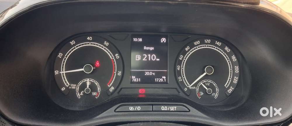 Skoda Slavia Sportline 1.0l Tsi Mt, 2025, Petrol