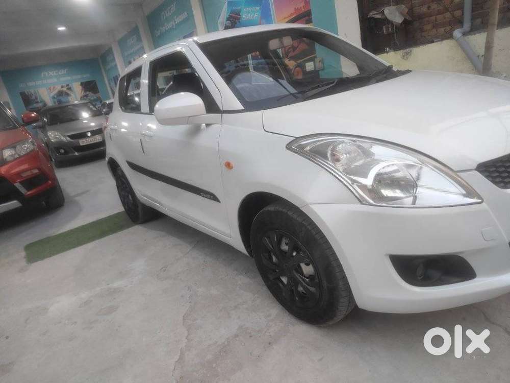 Maruti Suzuki Swift Lxi Optional-o, 2012, Petrol