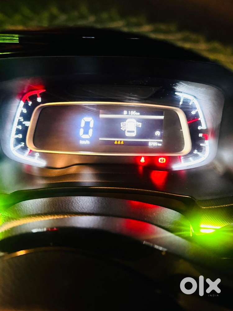 Kia Sonet Htk Plus 2025 Petrol 8700 Km Driven