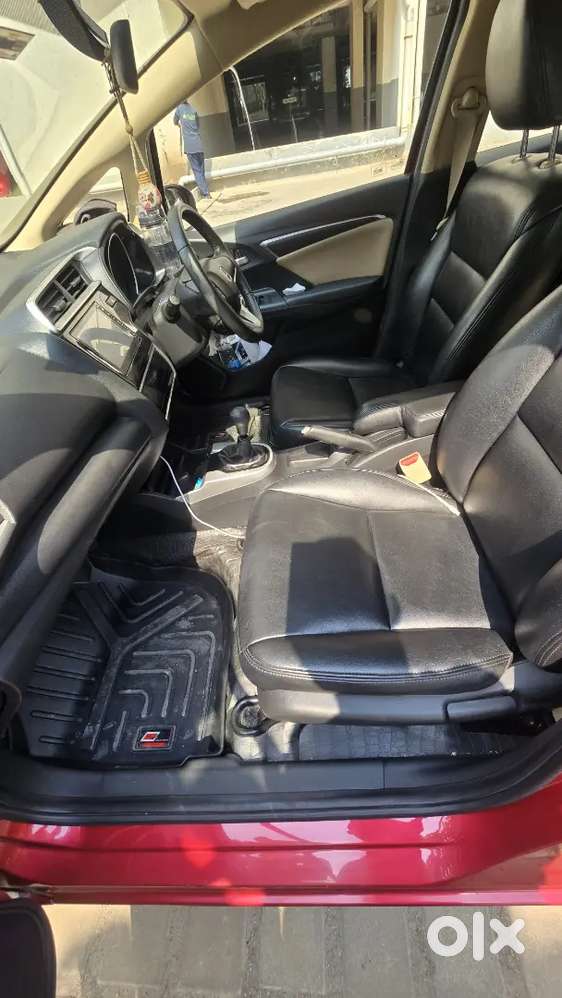 Honda Jazz Vx Petrol Manual Dec-2019 Odo-43600 Kms