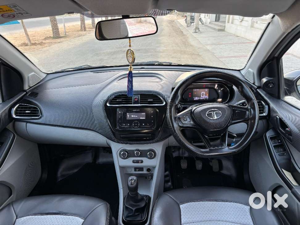 Tata Tiago 1.2 Revotron Xt, 2022, Petrol