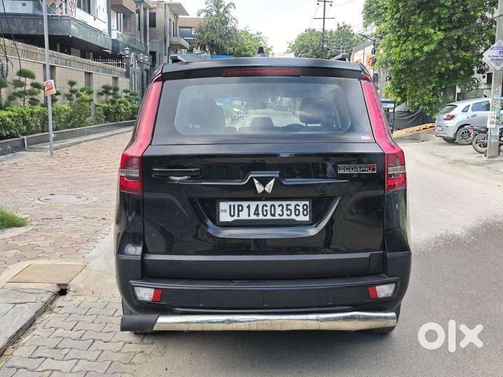Mahindra Scorpio N Z2 Petrol Mt 7 Str, 2025, Petrol