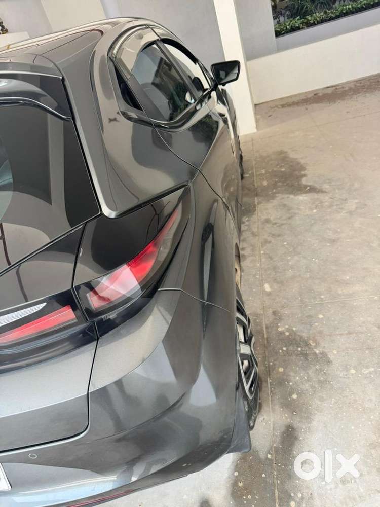 Tata Altroz 2022 Petrol Well Maintained