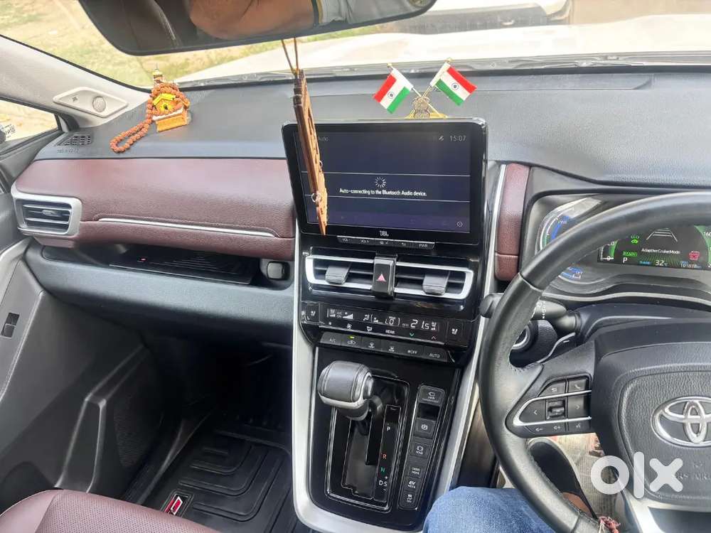 Toyota Innova Hycross 2024 Year