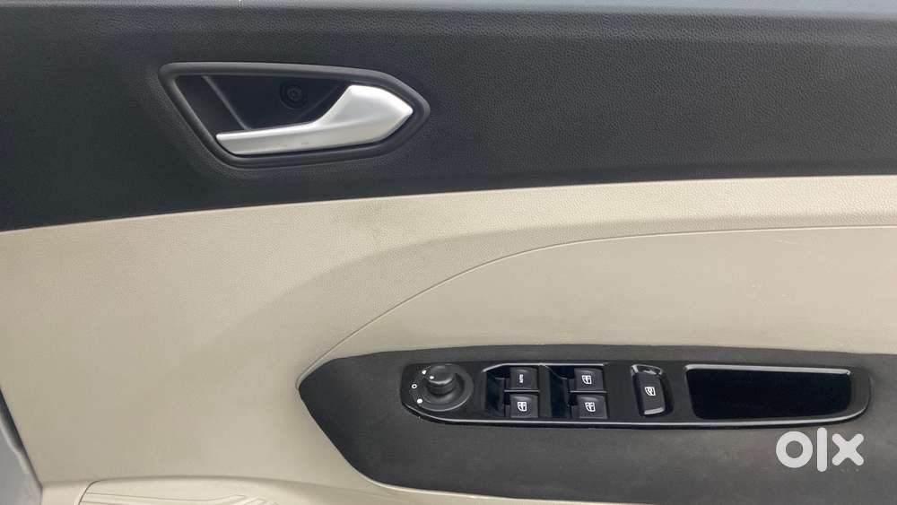 Renault Triber Rxz, 2020, Petrol