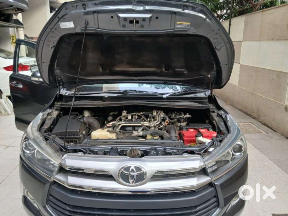 Toyota Innova Crysta 2.4 V 8 Str, 2017, Diesel