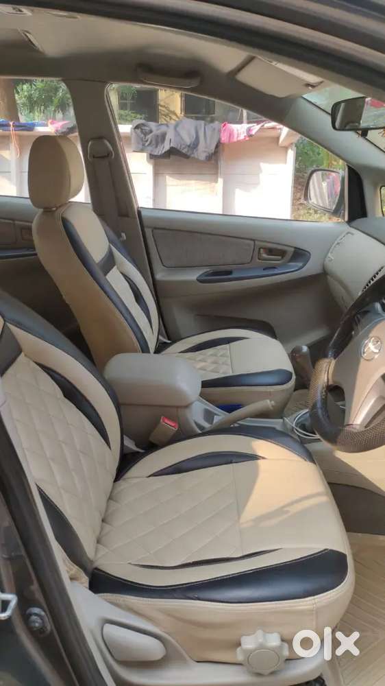 Toyota Innova 2.5 2012/11