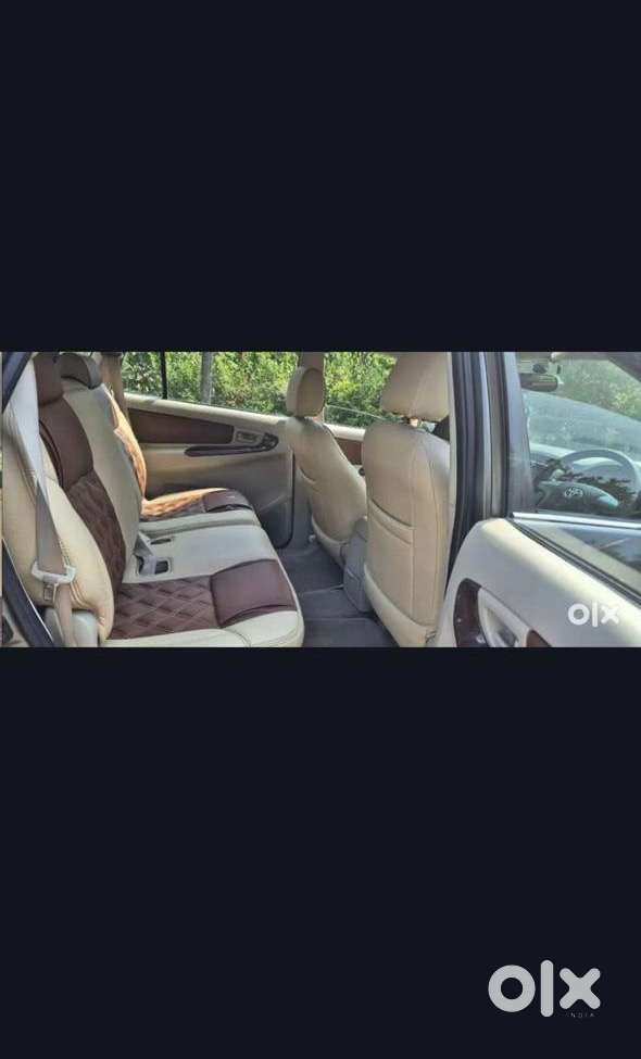 Toyota Innova 2014