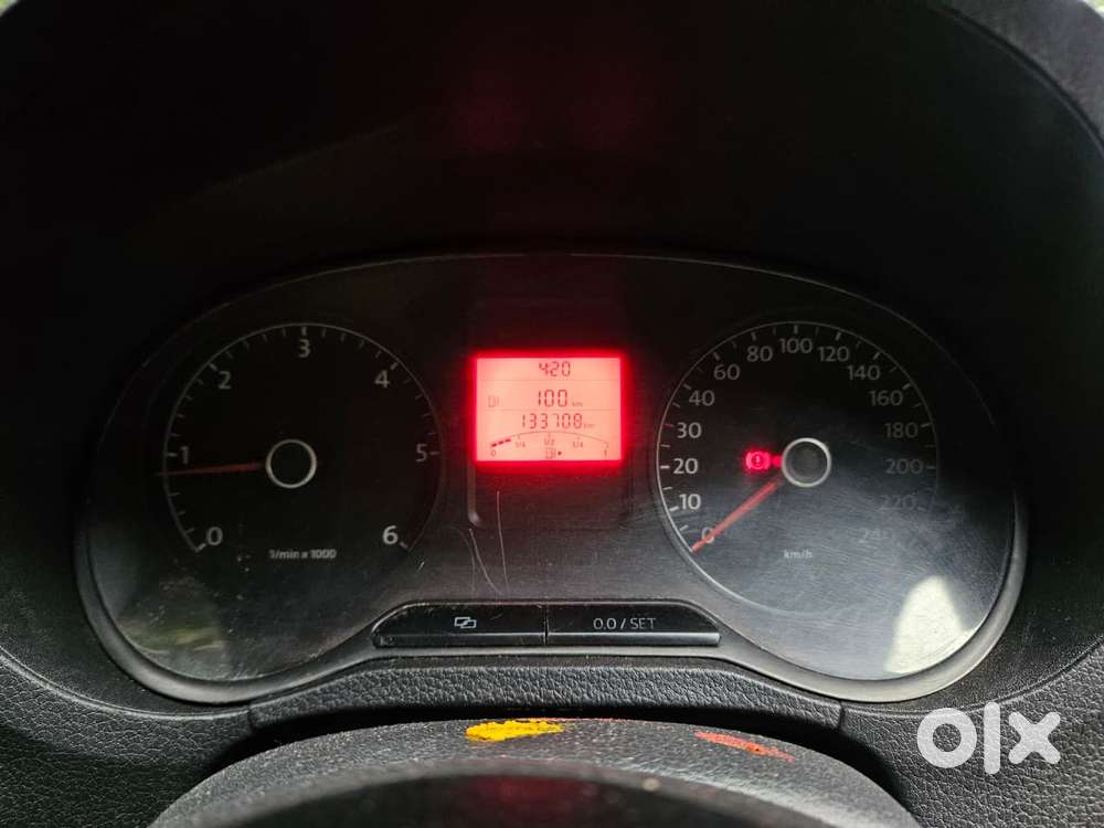 Volkswagen Polo Petrol Highline 1.2l, 2010, Diesel