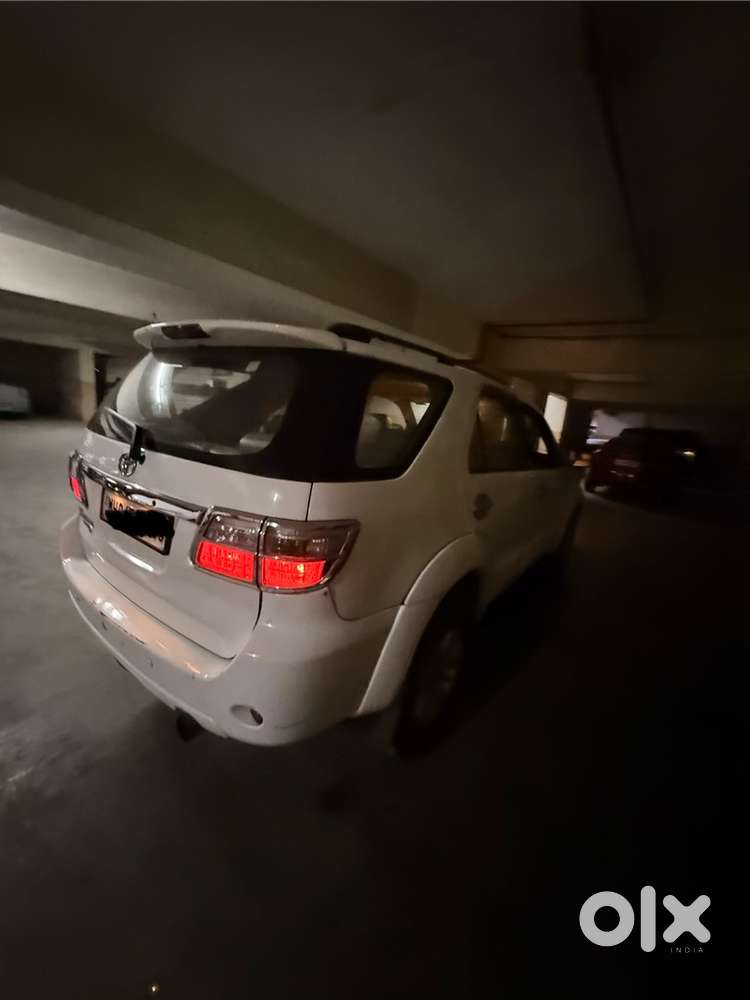 Toyota Fortuner Diesel 2011