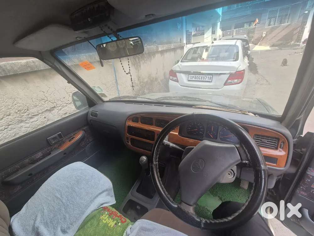 Toyota Qualis 2004 Diesel Well Maintained