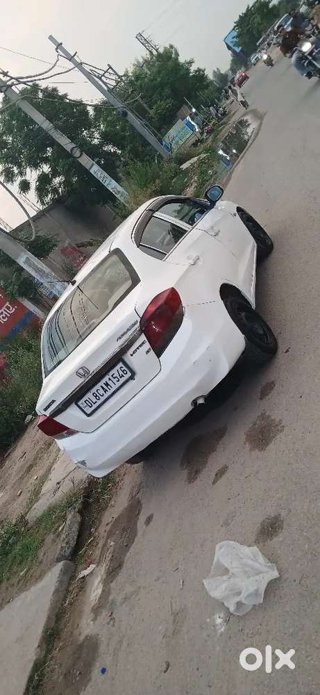 Diesel Honda Amaze August 2015