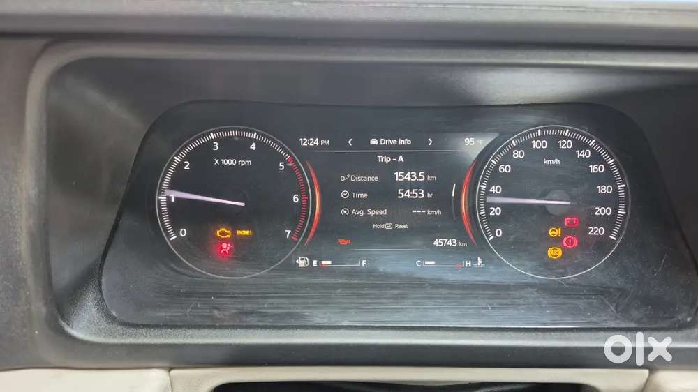 Mahindra Xuv700 Ax 3 2024