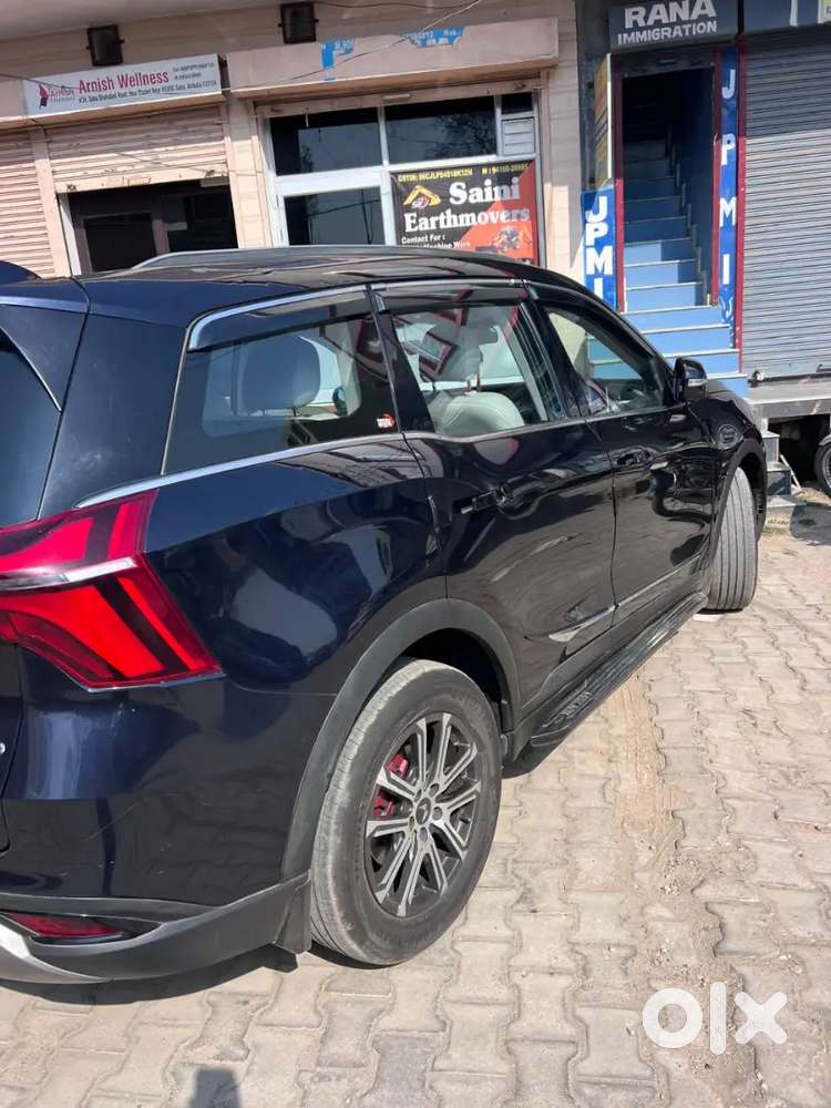 Mahindra Xuv700 2023 Diesel 27000 Km Driven