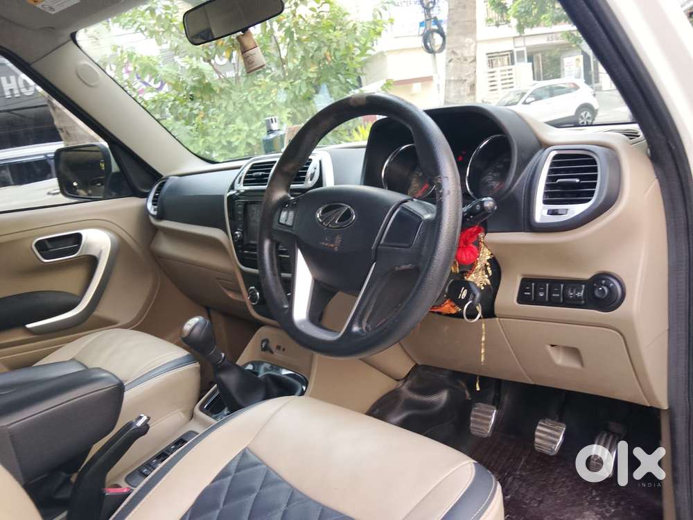 Mahindra Tuv 300 T10, 2019, Diesel