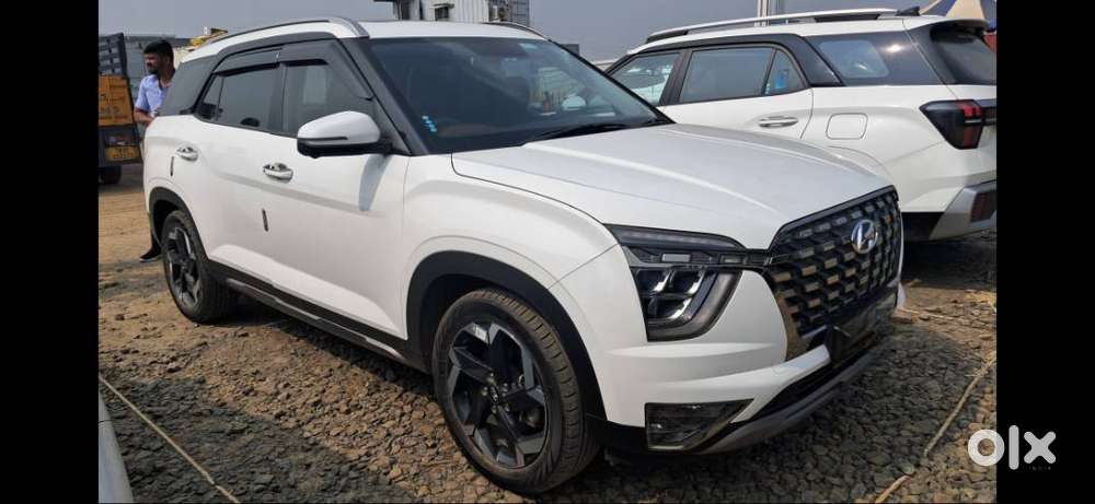 Hyundai Alcazar 2024, Panaromic Sunroof With Bluelink