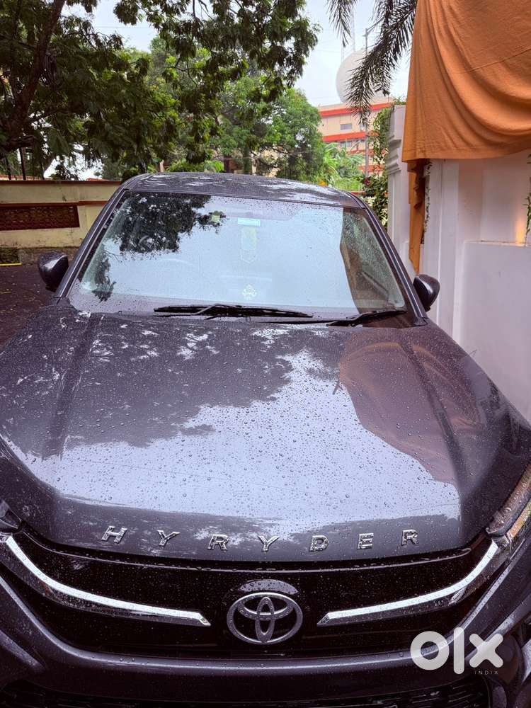 Toyota Urban Cruiser Hyryder Petrol Manual 2024
