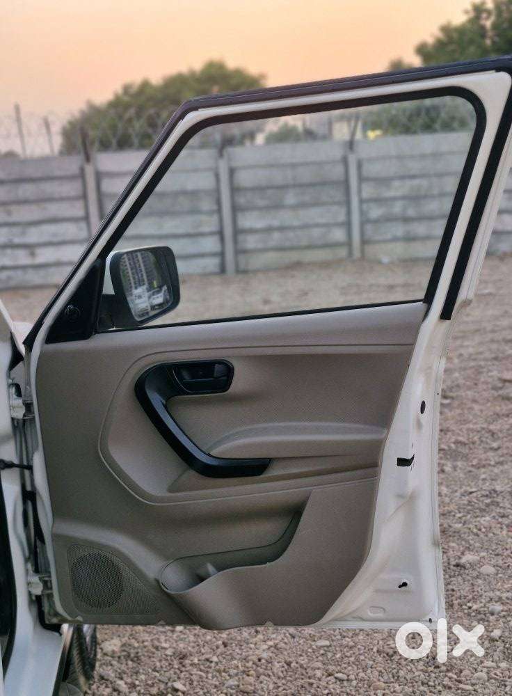 Mahindra Bolero Neo 1.5 N8, 2023, Diesel